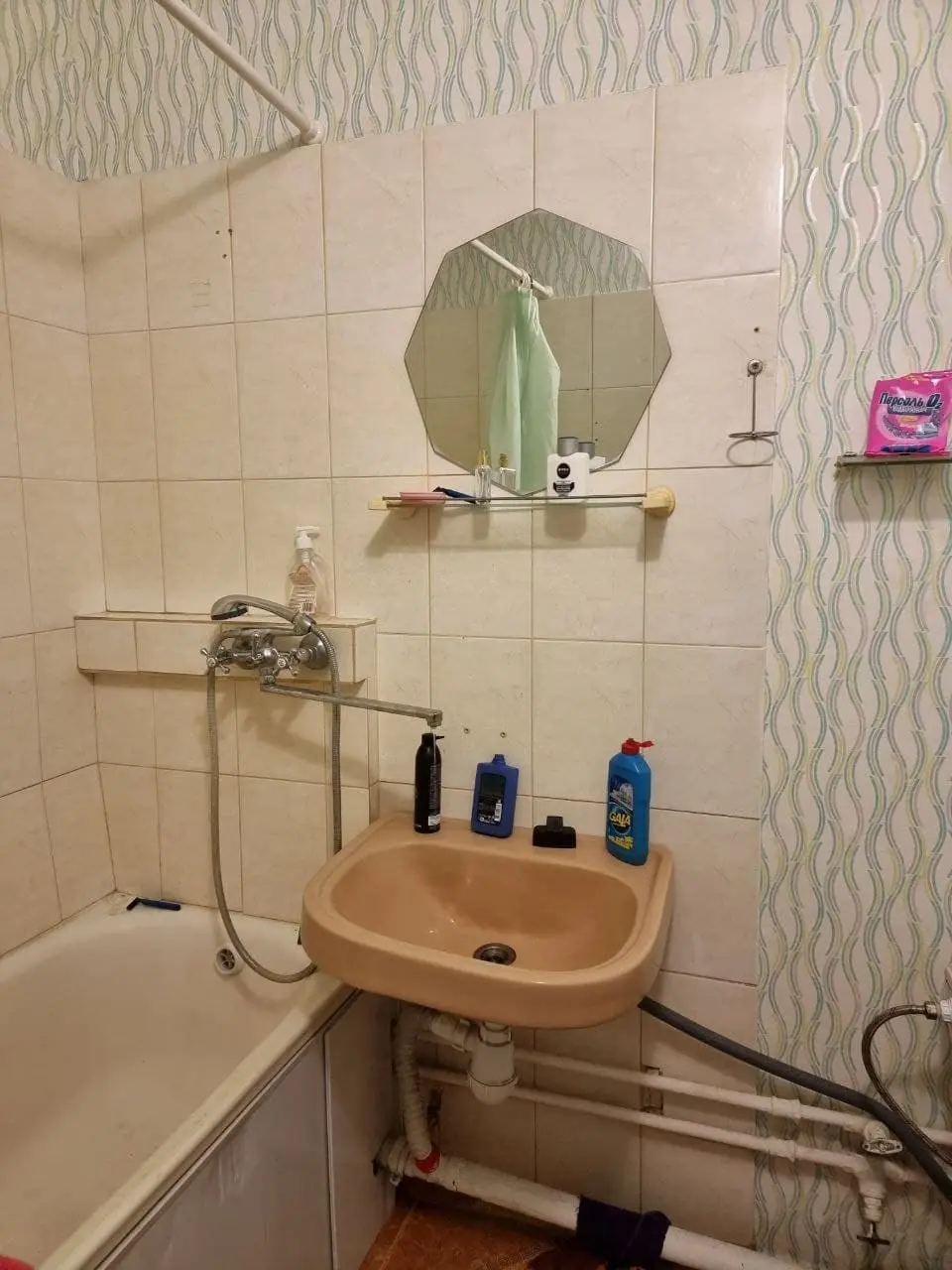 Фото Rent a 1-room apartment, Mykoly Bazhana Avenue 9 Kyiv for long-term rent, price: 9000 UAH, code 9725