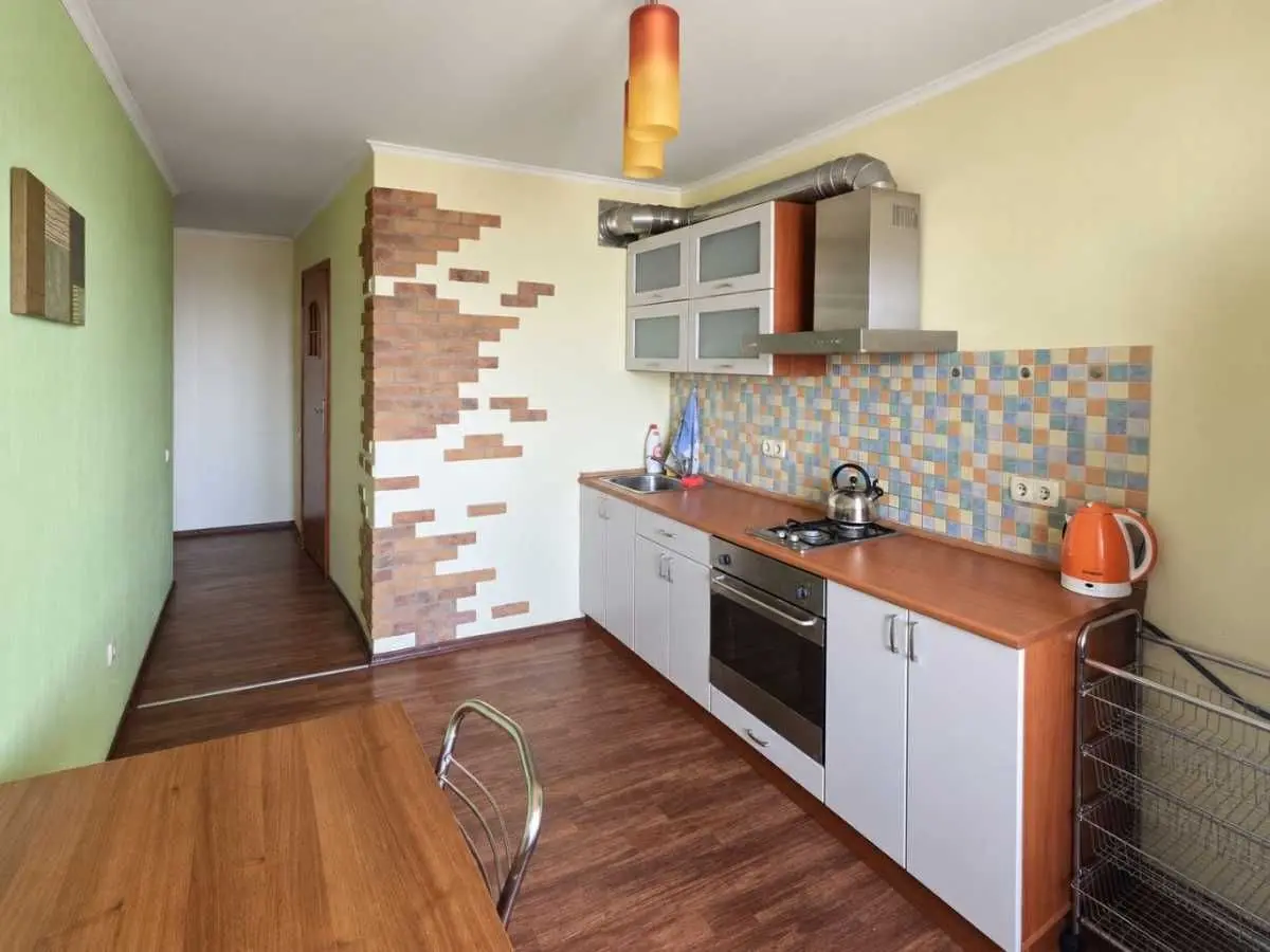 Фото Продаю 1 кімнатну квартиру, 45.8 кв. м, Чеська вул.  Київ, ціна: 68000 USD, код 9731