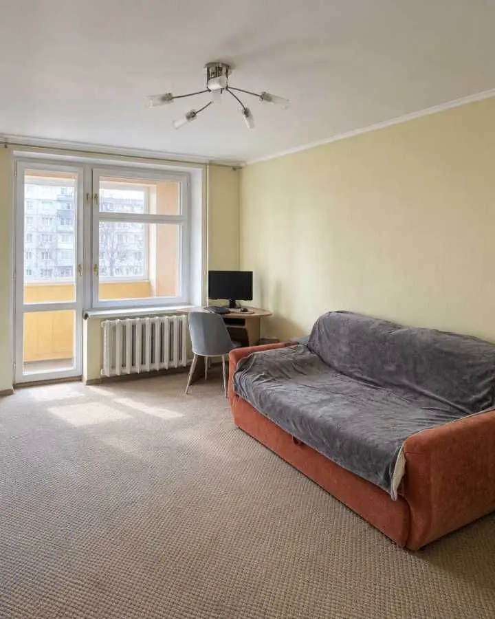 Фото Продаю 1 кімнатну квартиру, 45.8 кв. м, Чеська вул.  Київ, ціна: 68000 USD, код 9731
