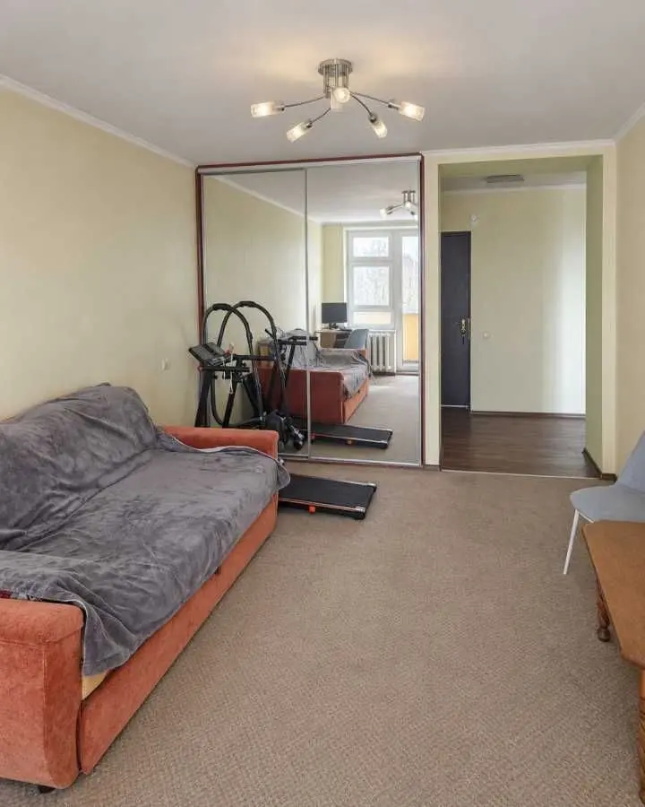 Фото Продаю 1 кімнатну квартиру, 45.8 кв. м, Чеська вул.  Київ, ціна: 68000 USD, код 9731