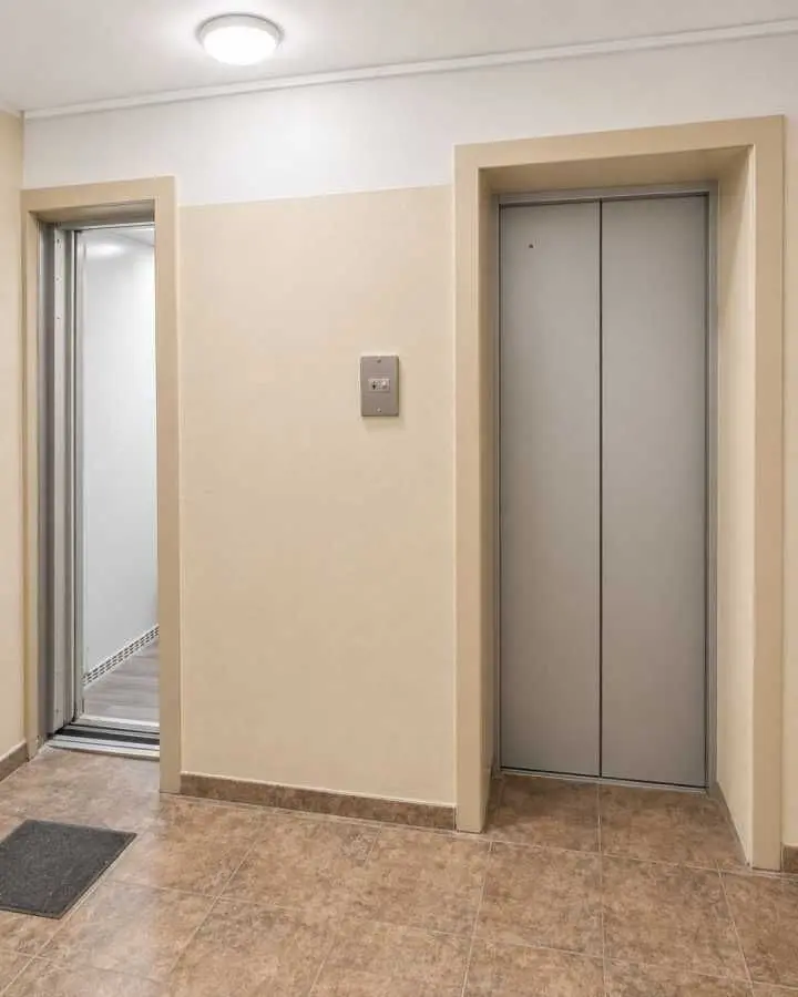 Фото Продаю 1 кімнатну квартиру, 45.8 кв. м, Чеська вул.  Київ, ціна: 68000 USD, код 9731