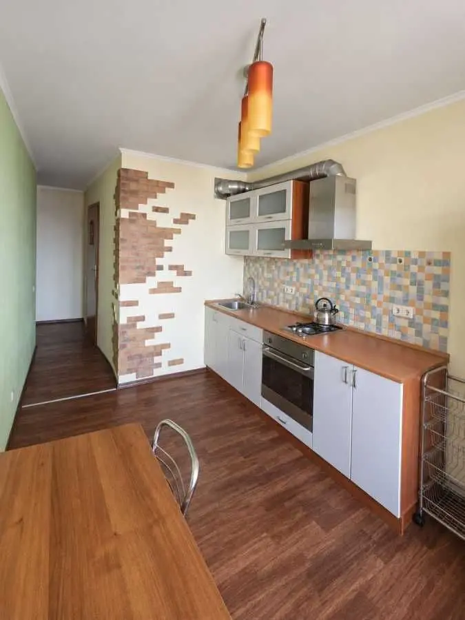 Фото Продаю 1 кімнатну квартиру, 45.8 кв. м, Чеська вул.  Київ, ціна: 68000 USD, код 9731