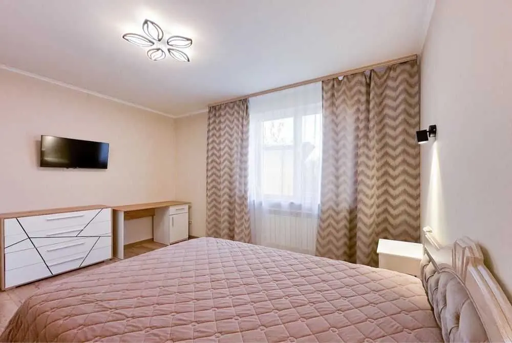 Фото Rent a 3-room apartment, Dachna street  Sofiivska Borschahivka for long-term rent, price: 100000 UAH, code 9733