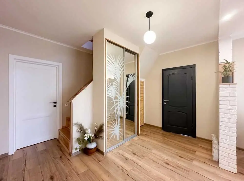 Фото Rent a 3-room apartment, Dachna street  Sofiivska Borschahivka for long-term rent, price: 100000 UAH, code 9733