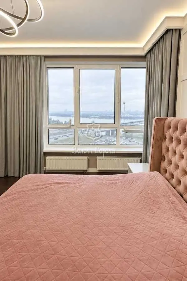Фото Selling a 2-room apartment, 60.7 sq.m., Zarichna Street 1в Kyiv, price: 155000 USD, code 9753
