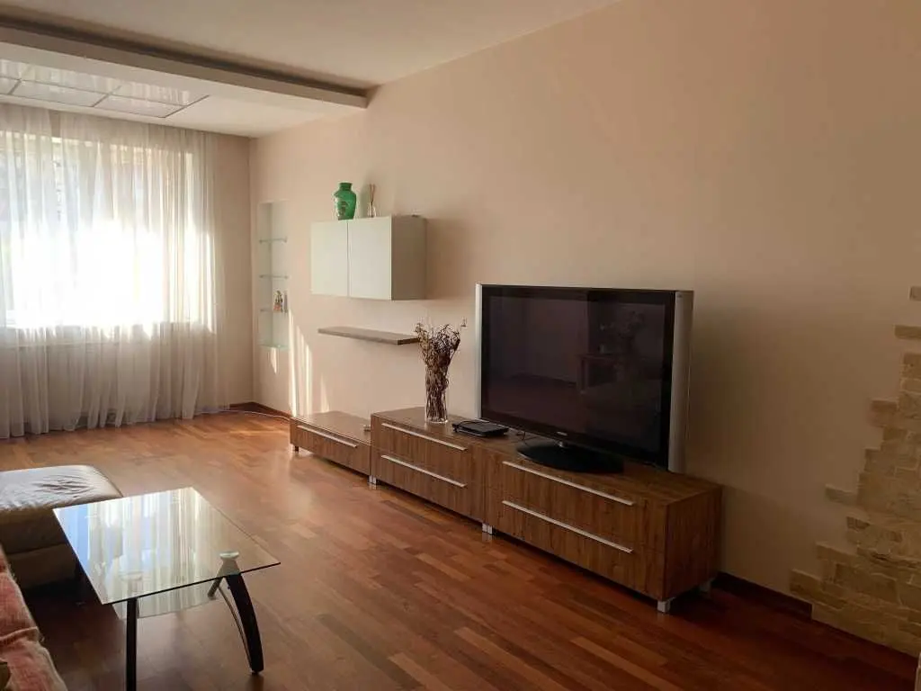 Фото Rent a 3-room apartment, Heroiv Stalinhrada Avenue 6 Kyiv for long-term rent, price: 27000 UAH, code 9754