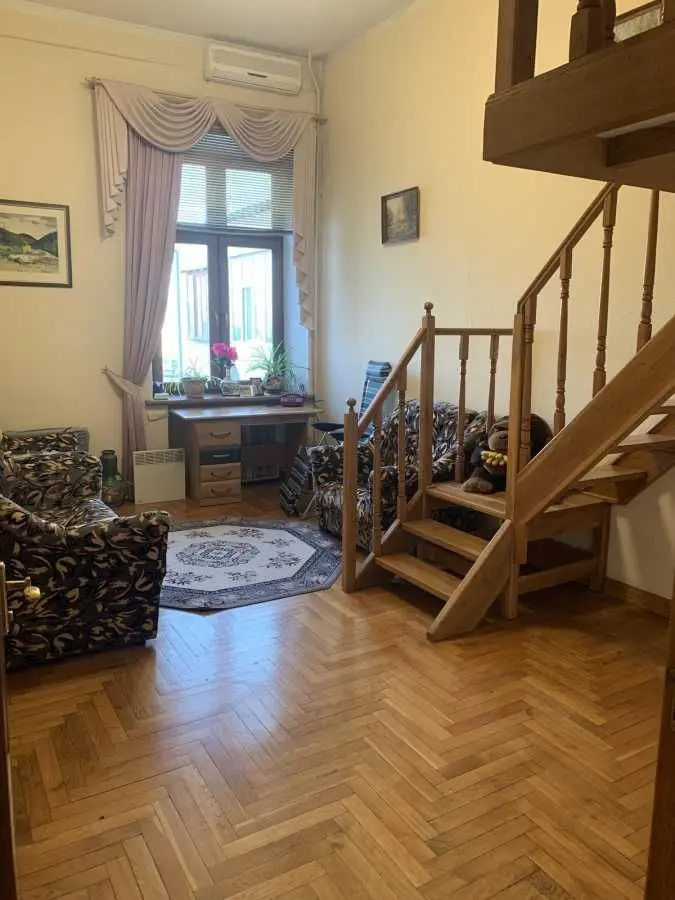 Фото Rent a 3-room apartment, Mykhailivskyi Lane  Kyiv for long-term rent, price: 1250 USD, code 9756