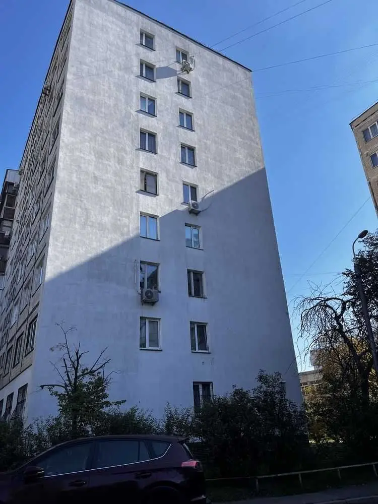 Фото Продаю 3-комнатную квартиру, 69 кв. м, Романа Шухевича просп. (Генерала Ватутина) 26в Киев, цена: 65000 USD, код 9758