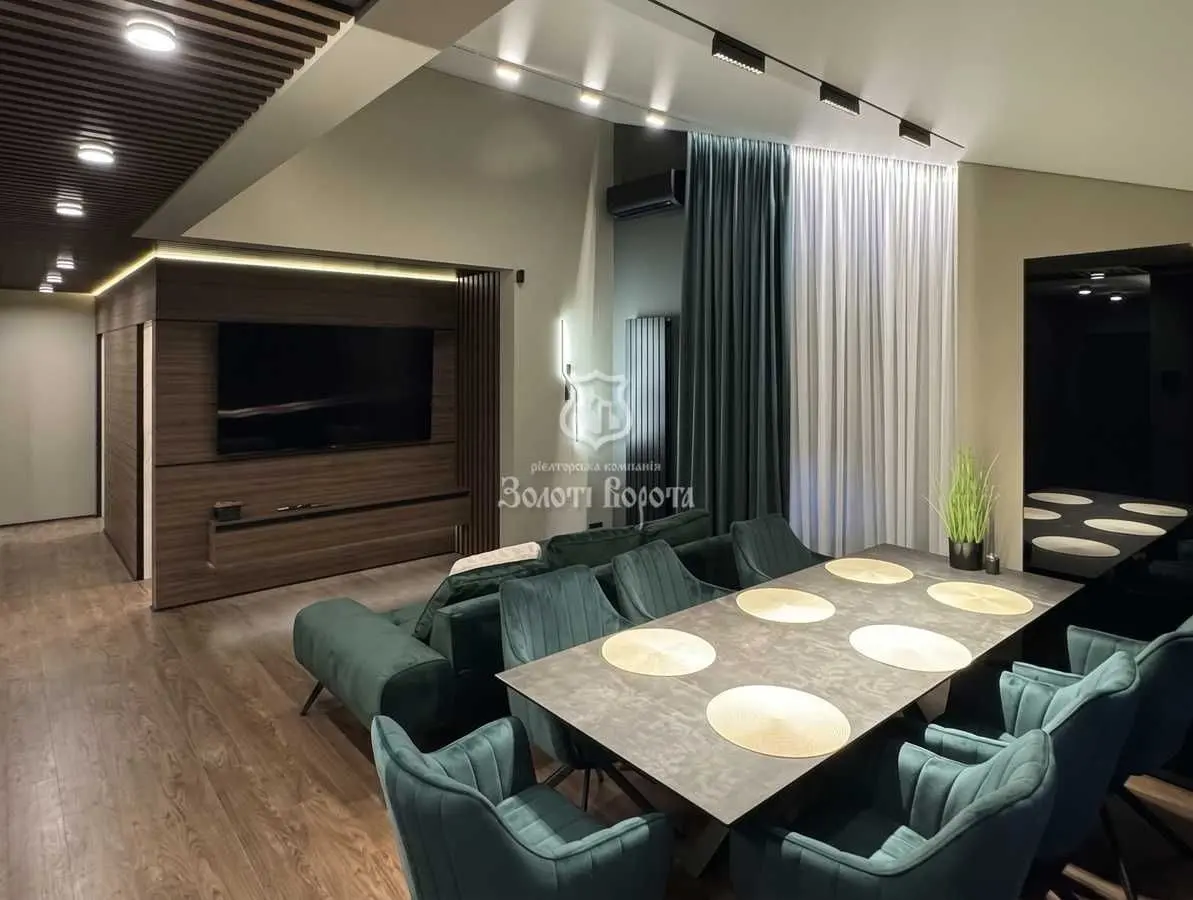Фото Продаю 5-комнатную квартиру, 134 кв. м, Соборности просп.  Киев, цена: 340000 USD, код 9759