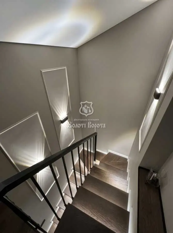Фото Продаю 5-комнатную квартиру, 134 кв. м, Соборности просп.  Киев, цена: 340000 USD, код 9759