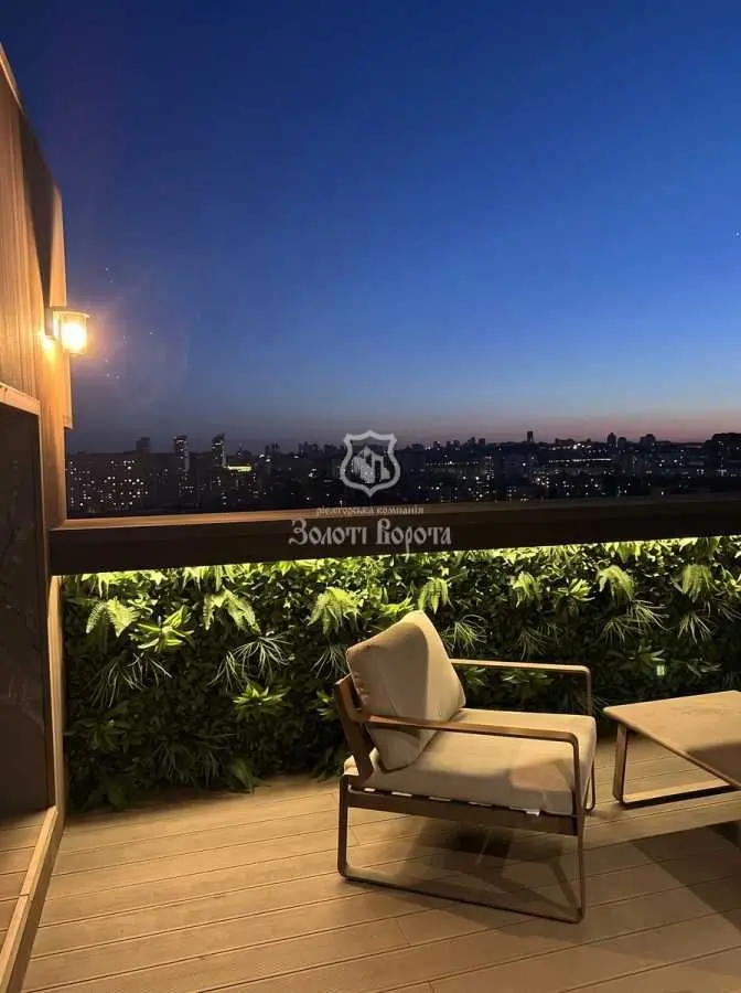 Фото Продаю 5-комнатную квартиру, 134 кв. м, Соборности просп.  Киев, цена: 340000 USD, код 9759