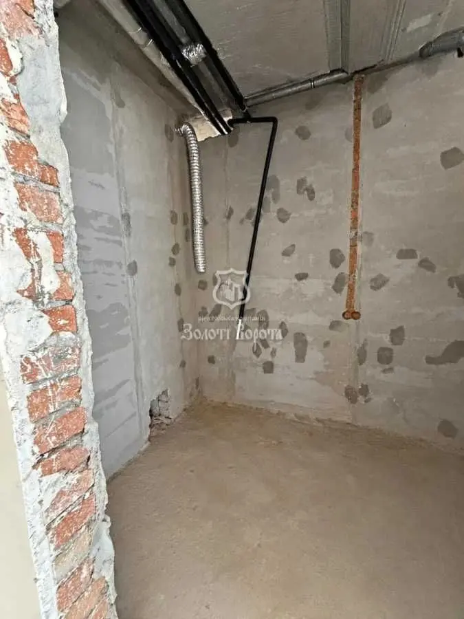 Фото Selling a 1-room apartment, 62.8 sq.m., John Paul II Street (Patrisa Lumumby Street)  Kyiv, price: 265000 USD, code 9789