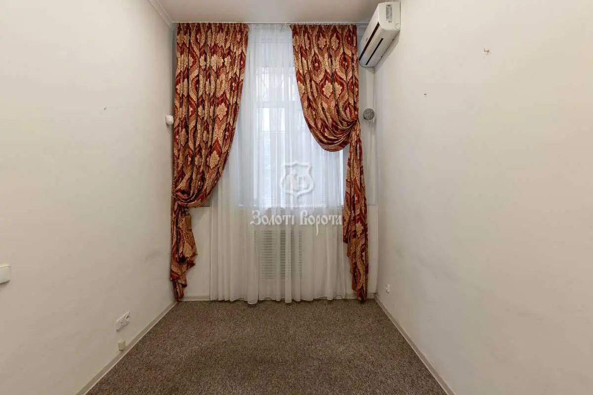 Фото Selling a 1-room apartment, 50 sq.m., Instytutska Street 24/7 Kyiv, price: 142000 USD, code 9790