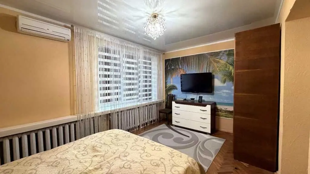 Фото Зняти 2 кімнатну квартиру, Старонаводницька вул. 6 Київ в довгострокову оренду, ціна: 27000 UAH, код 9809