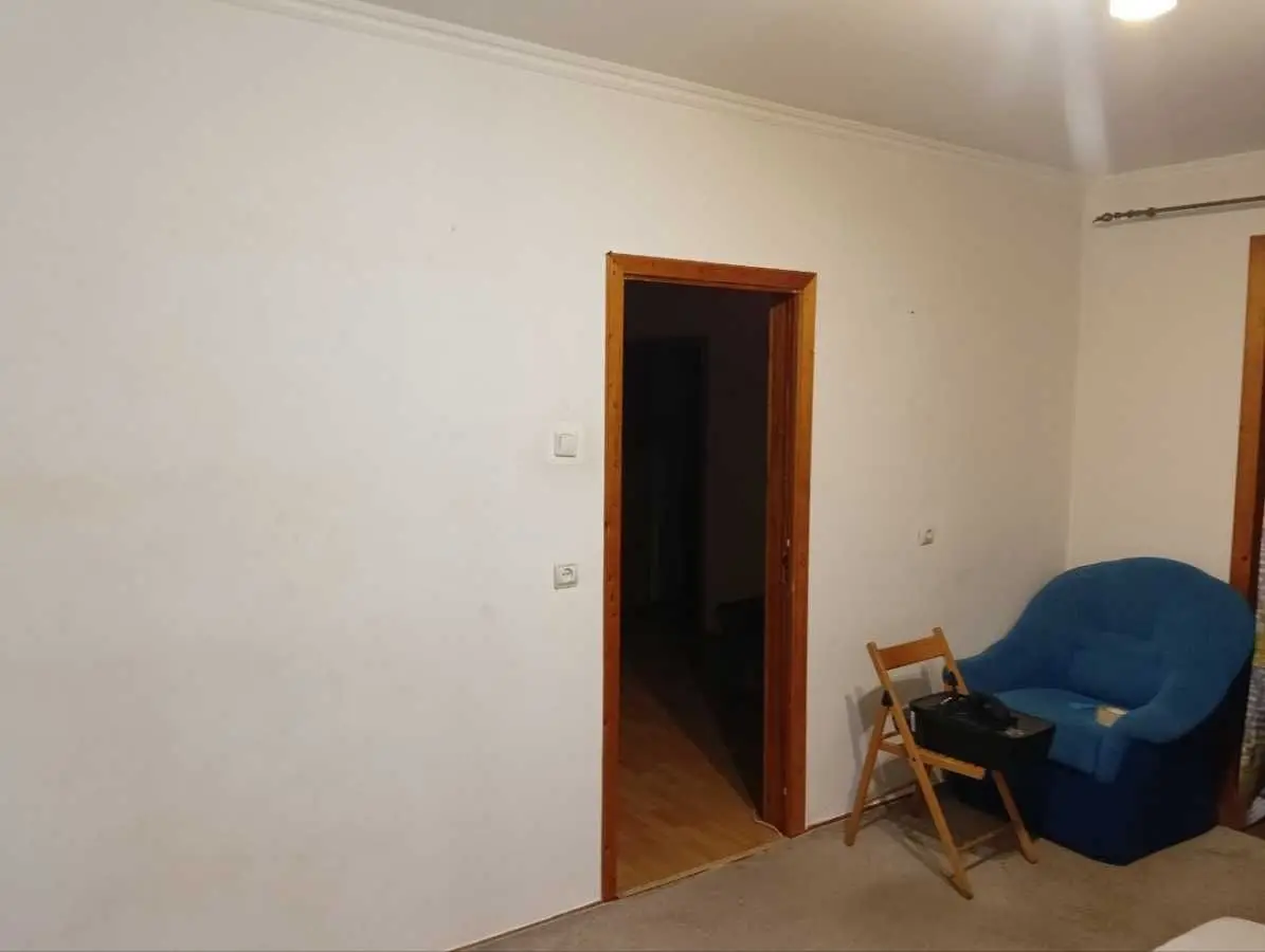 Фото Rent a 3-room apartment, Pidlisna Street 6 Kyiv for long-term rent, price: 5000 UAH, code 9812