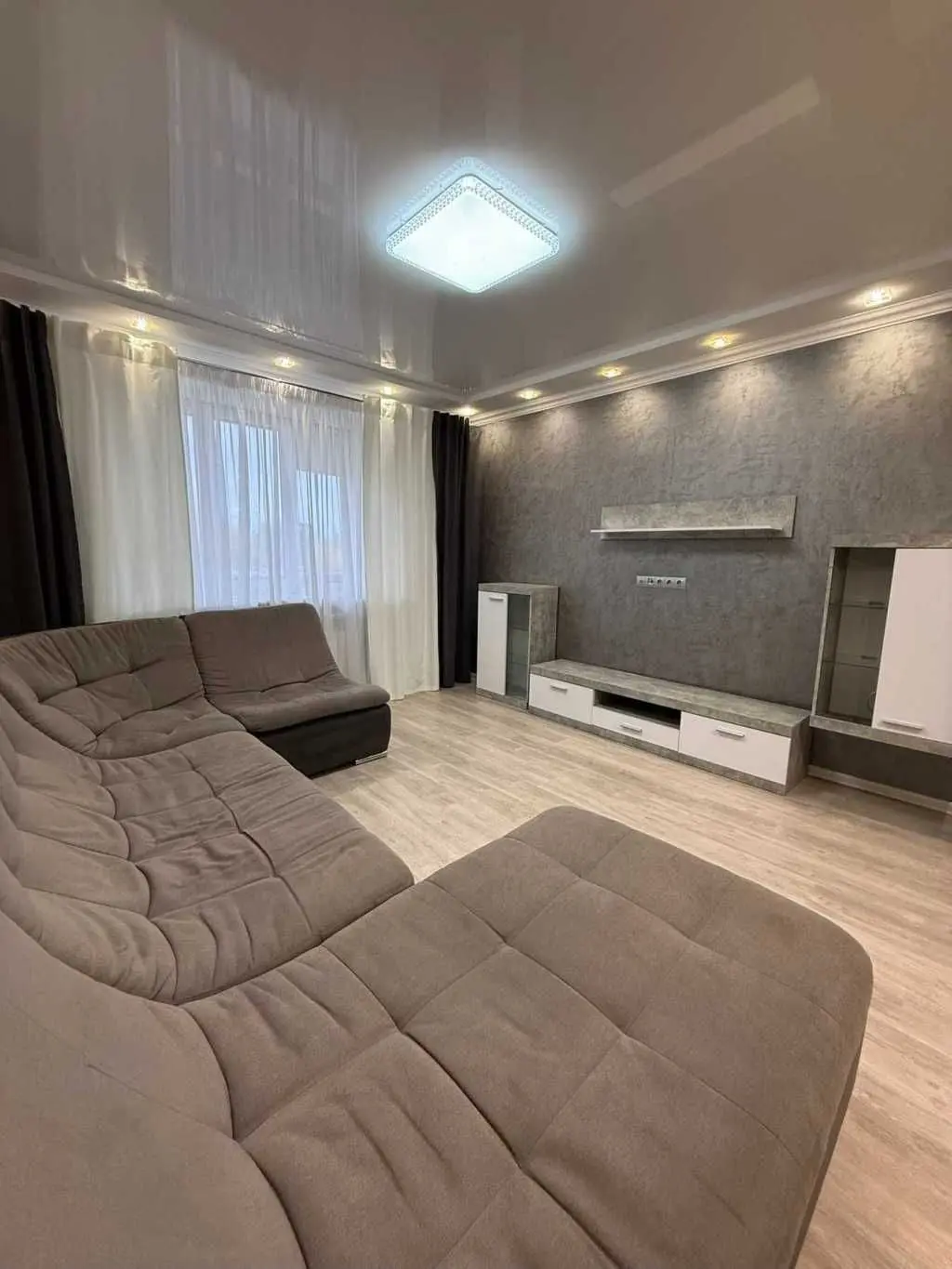 Фото Продаю 3 кімнатну квартиру, 59 кв. м, Героїв Крут вул. (Черепіна)  Суми, ціна: 57000 USD, код 9815