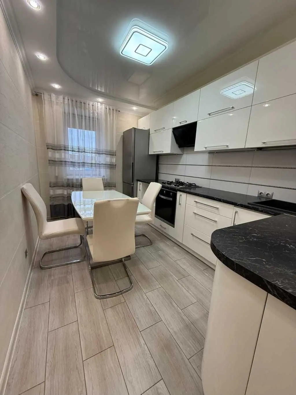 Фото Продаю 3 кімнатну квартиру, 59 кв. м, Героїв Крут вул. (Черепіна)  Суми, ціна: 57000 USD, код 9815