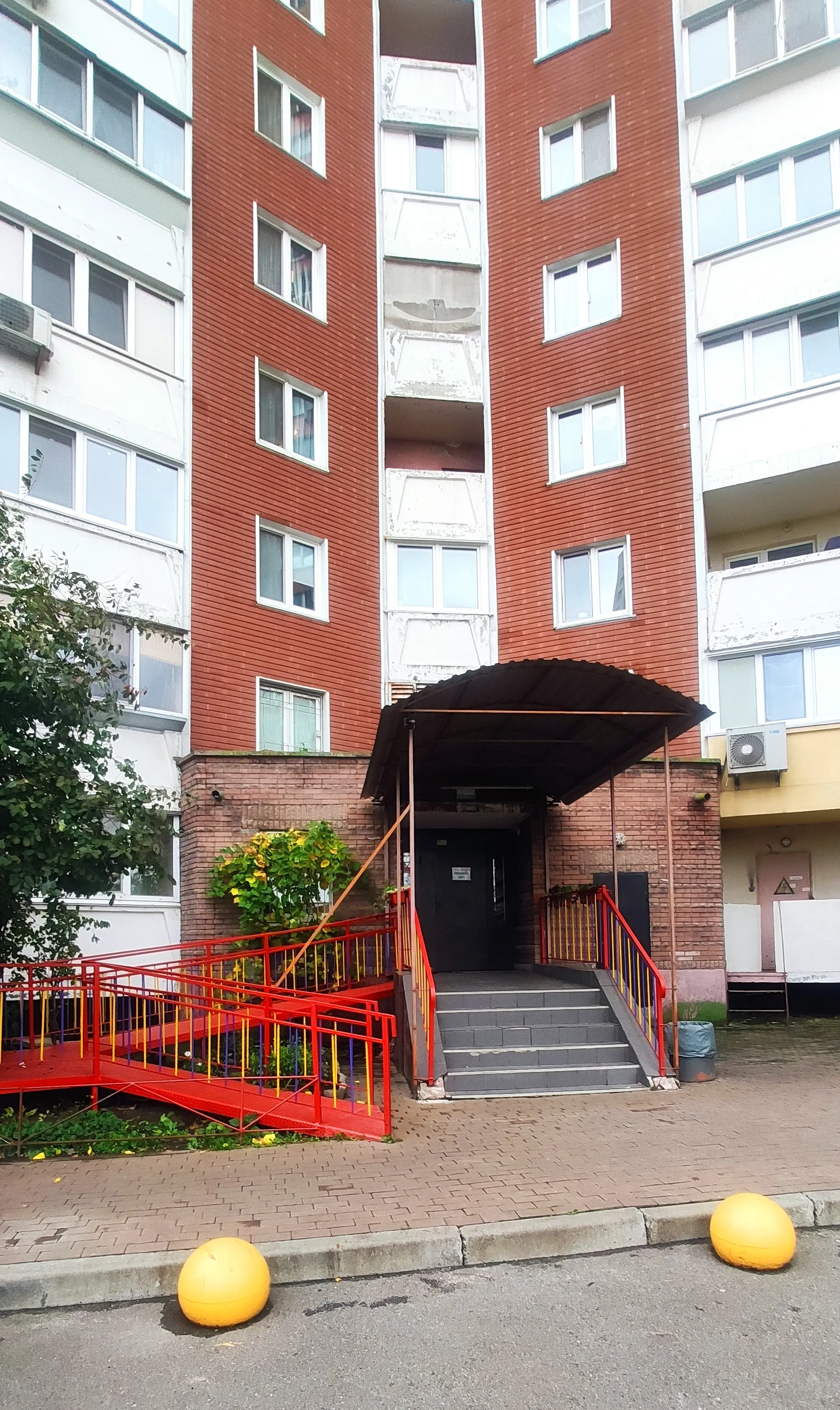 Фото Зняти 1 кімнатну квартиру, Милославська вул. 8 Київ в довгострокову оренду, ціна: 8000 UAH, код 9817