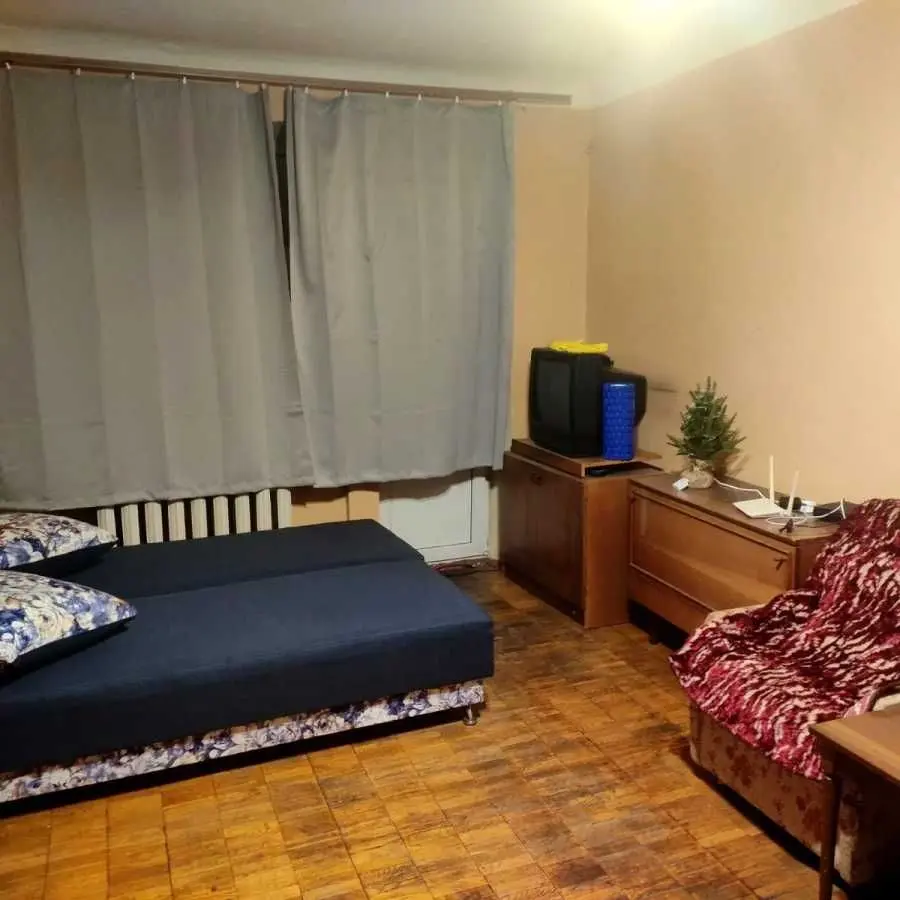 Фото Зняти 1 кімнатну квартиру, Митрополита Василя Липківського вул. (Урицького) 23 Київ в довгострокову оренду, ціна: 10000 UAH, код 9819