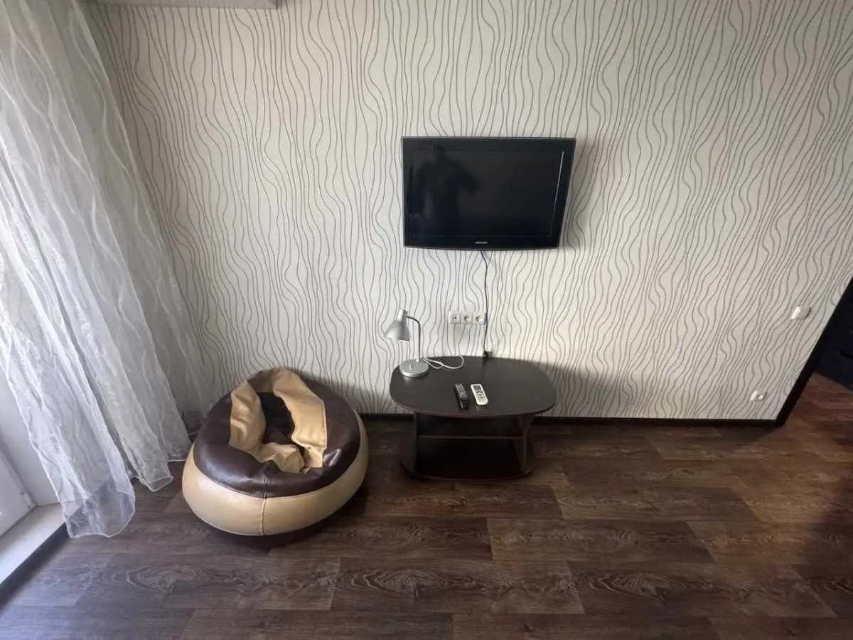 Фото Зняти 1 кімнатну квартиру, Слави бульв. 27 Дніпро в довгострокову оренду, ціна: 16000 UAH, код 9825