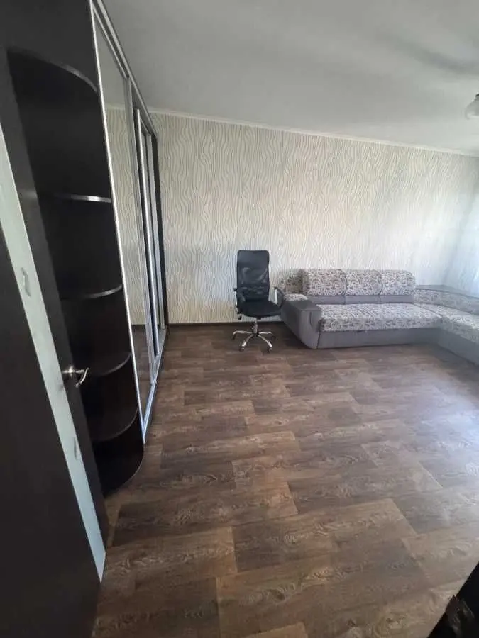 Фото Зняти 1 кімнатну квартиру, Слави бульв. 27 Дніпро в довгострокову оренду, ціна: 16000 UAH, код 9825