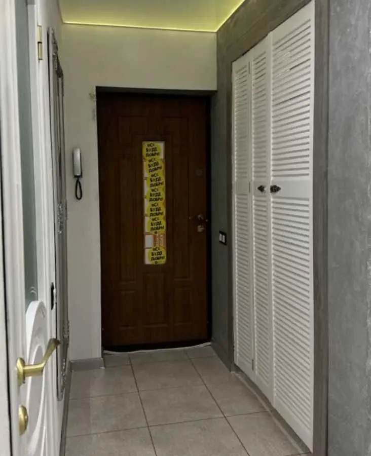 Фото Продаю 1 кімнатну квартиру, 43 кв. м, Героїв УПА вул. (Камчатська) 1 Дніпро, ціна: 56000 USD, код 9826