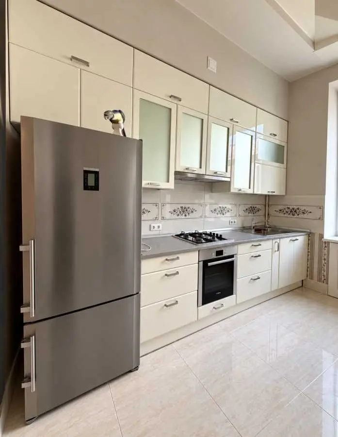 Фото Rent a 3-room apartment, Voskresenska Street (Lenina Street) 9 Dnipro for long-term rent, price: 40000 UAH, code 9827