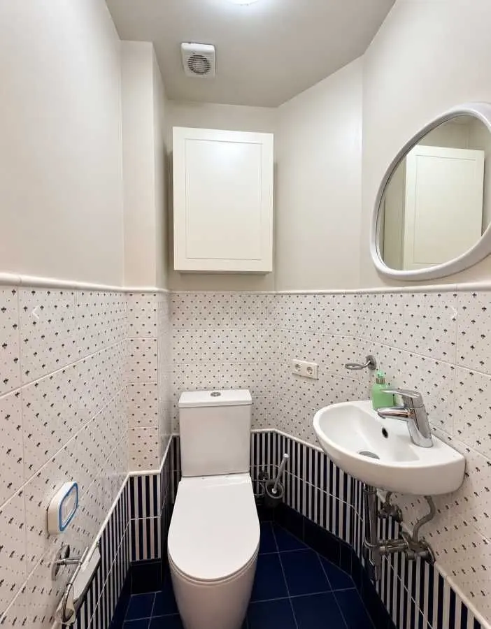 Фото Rent a 3-room apartment, Voskresenska Street (Lenina Street) 9 Dnipro for long-term rent, price: 40000 UAH, code 9827