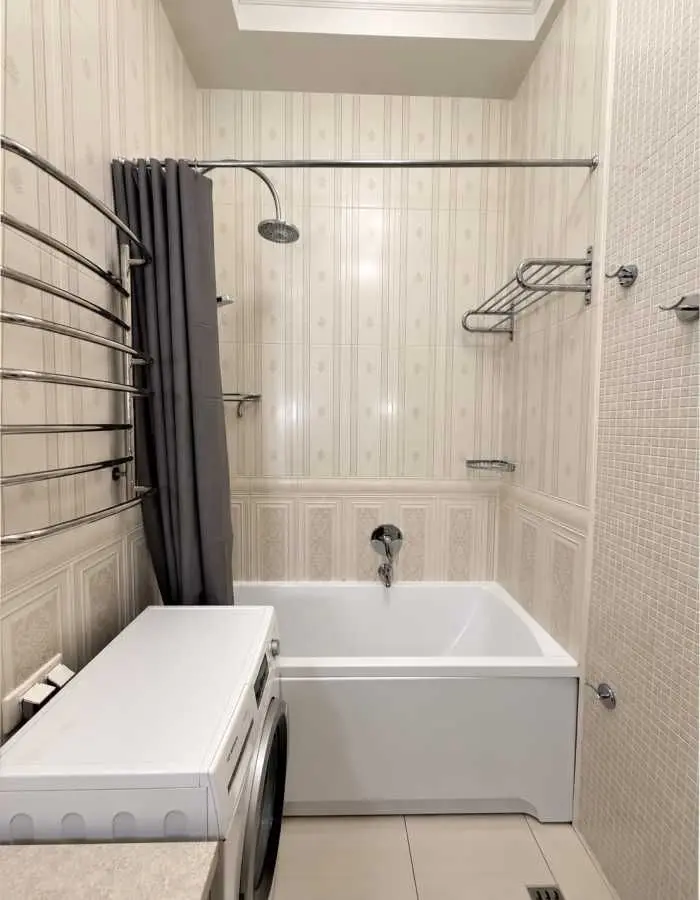 Фото Rent a 3-room apartment, Voskresenska Street (Lenina Street) 9 Dnipro for long-term rent, price: 40000 UAH, code 9827