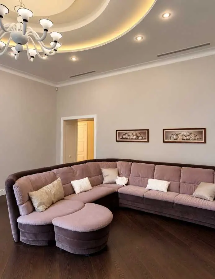 Фото Rent a 3-room apartment, Voskresenska Street (Lenina Street) 9 Dnipro for long-term rent, price: 40000 UAH, code 9827