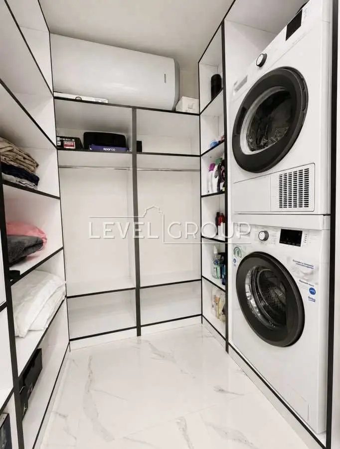 Фото Продаю 2-комнатную квартиру, 86 кв. м, Джона Маккейна ул. (Ивана Кудри) 3А Киев, цена: 285000 USD, код 9832