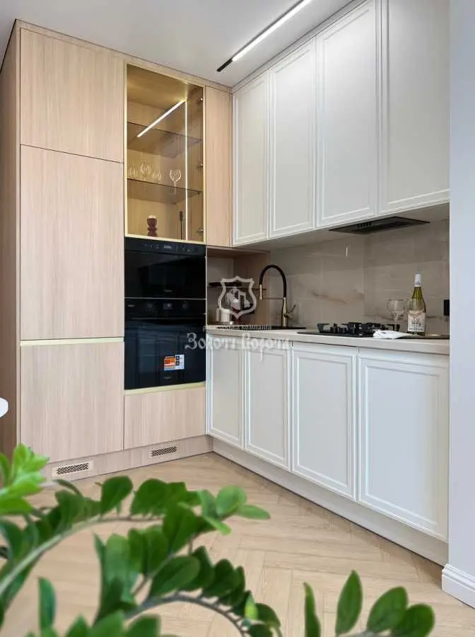 Фото Selling a 1-room apartment, 38.2 sq.m., Sofiivska Borschahivka, price: 99500 USD, code 9835