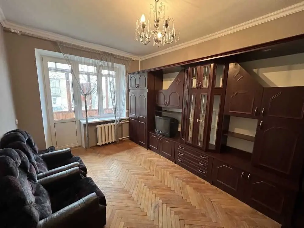 Фото Зняти 2 кімнатну квартиру, Машинобудівна вул. 34 Київ в довгострокову оренду, ціна: 16000 UAH, код 9848