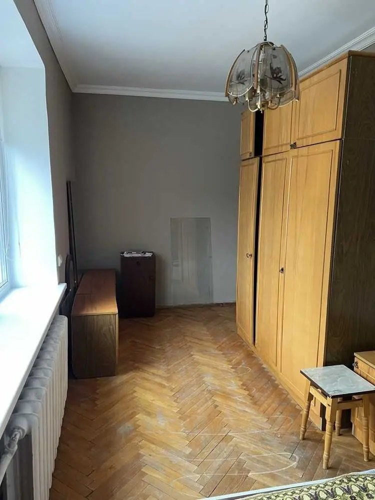 Фото Зняти 2 кімнатну квартиру, Машинобудівна вул. 34 Київ в довгострокову оренду, ціна: 16000 UAH, код 9848