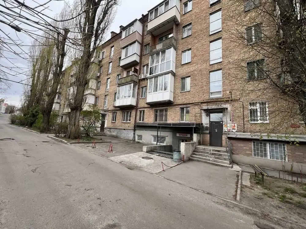 Фото Зняти 2 кімнатну квартиру, Машинобудівна вул. 34 Київ в довгострокову оренду, ціна: 16000 UAH, код 9848