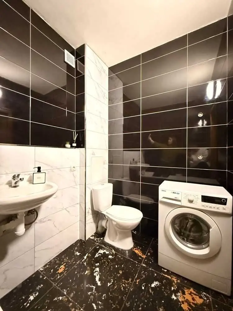 Фото Продаю 1 кімнатну квартиру, 39.2 кв. м, Черкаська вул. 26 Петропавлівська Борщагівка, ціна: 52000 USD, код 9856