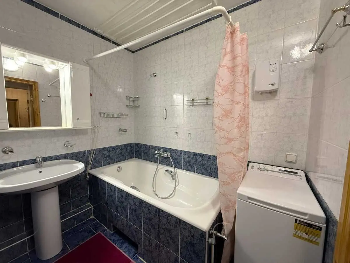 Фото Rent a 2-room apartment, Predslavynska Street 25 Kyiv for long-term rent, price: 19500 UAH, code 9859