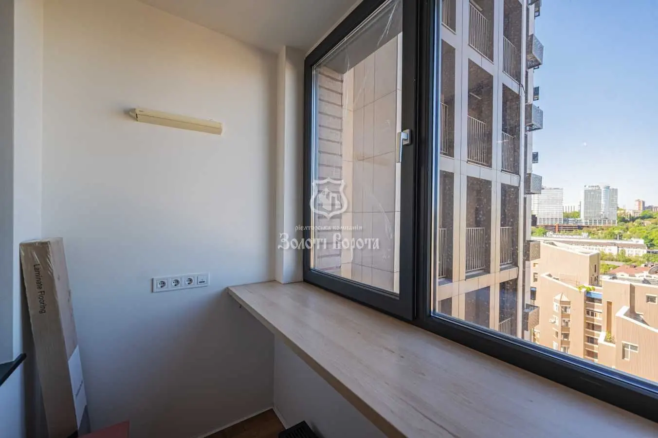 Фото Selling a 1-room apartment, 48 sq.m., Antonovycha Street (Horkoho Street)  Kyiv, price: 129000 USD, code 9860