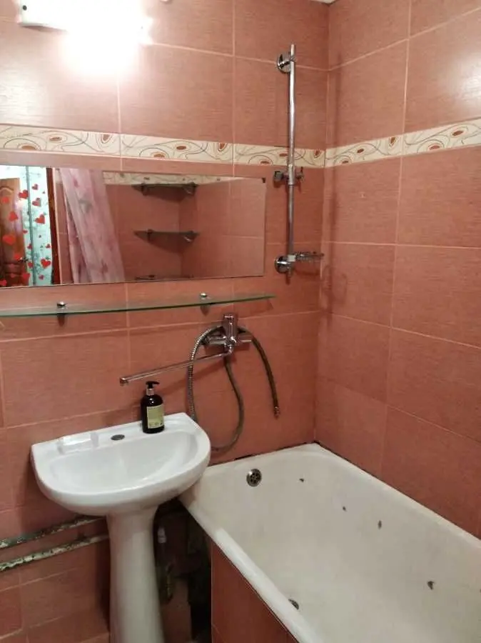 Фото Зняти 1 кімнатну квартиру, Генерала Гандзюка вул.  Київ в довгострокову оренду, ціна: 12000 UAH, код 9862