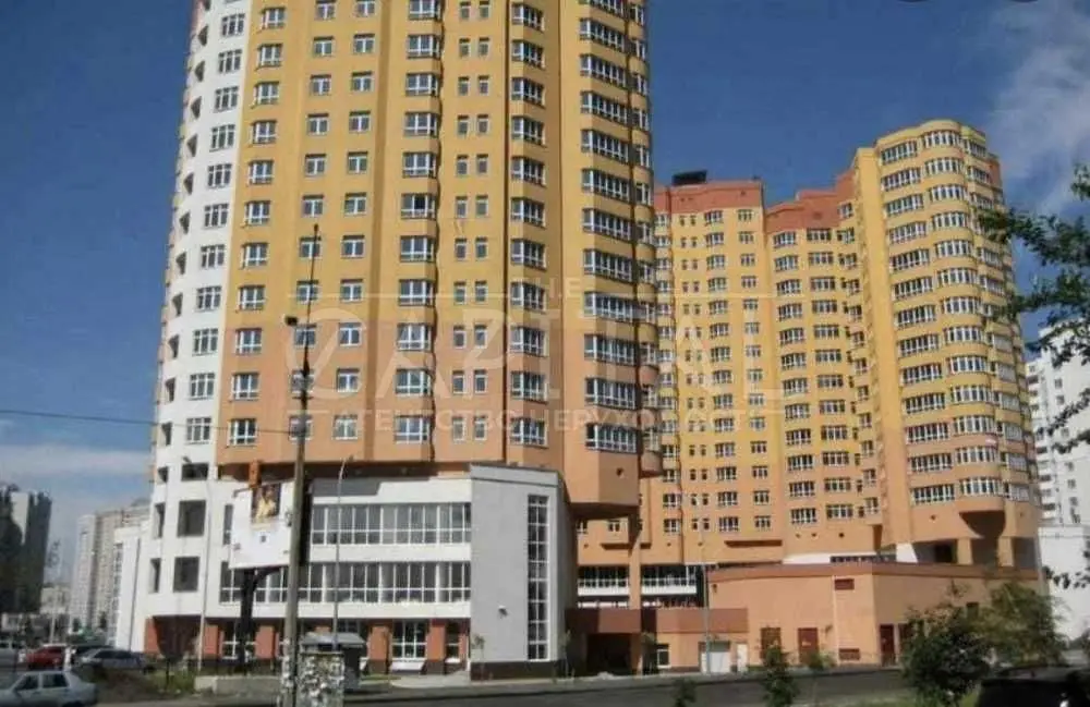 Фото Зняти 3 кімнатну квартиру, Голосіївська вул. 13а Київ в довгострокову оренду, ціна: 30000 UAH, код 9863