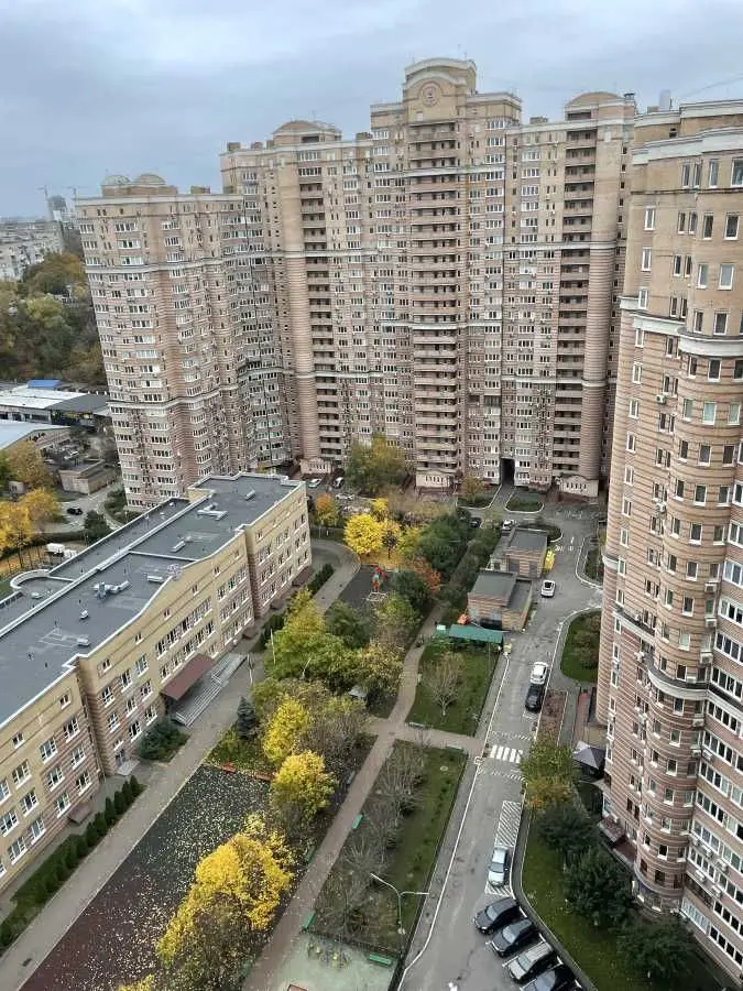 Фото Зняти 3 кімнатну квартиру, Голосіївська вул. 13а Київ в довгострокову оренду, ціна: 30000 UAH, код 9863