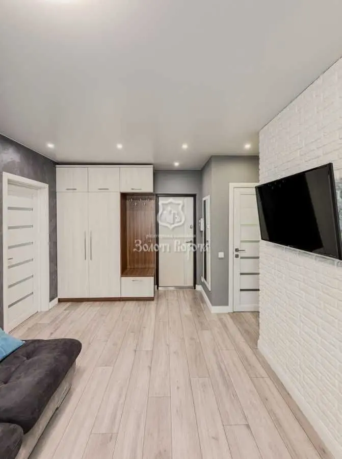 Фото Selling a 2-room apartment, 54 sq.m., Sofii Rusovoi Street 7 Kyiv, price: 72000 USD, code 9869