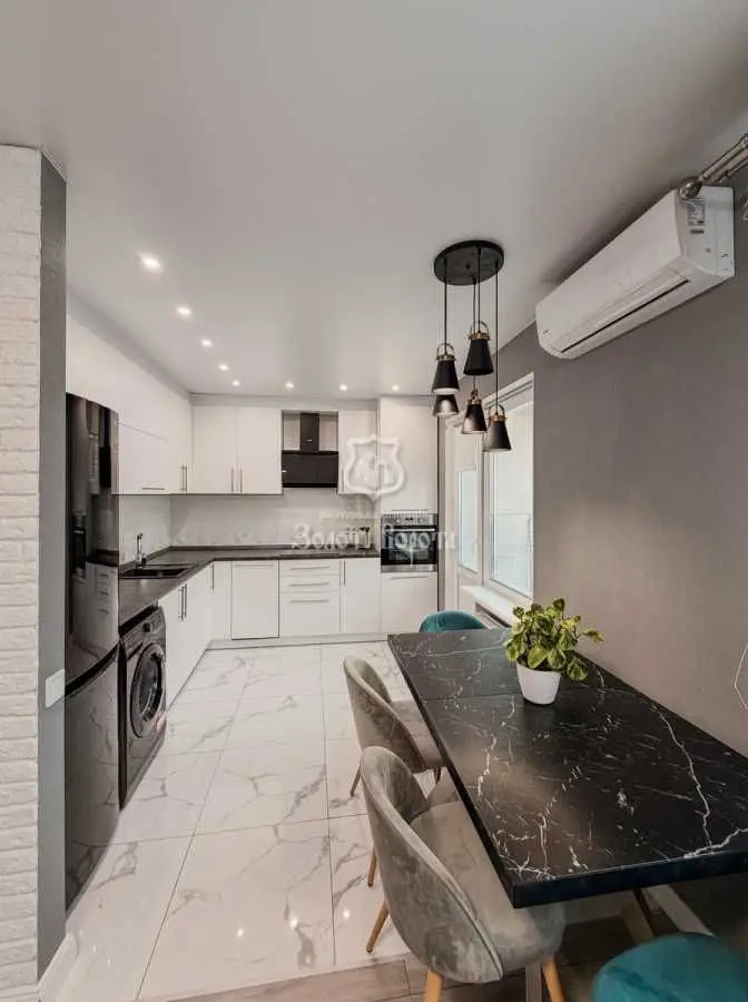 Фото Selling a 2-room apartment, 54 sq.m., Sofii Rusovoi Street 7 Kyiv, price: 72000 USD, code 9869