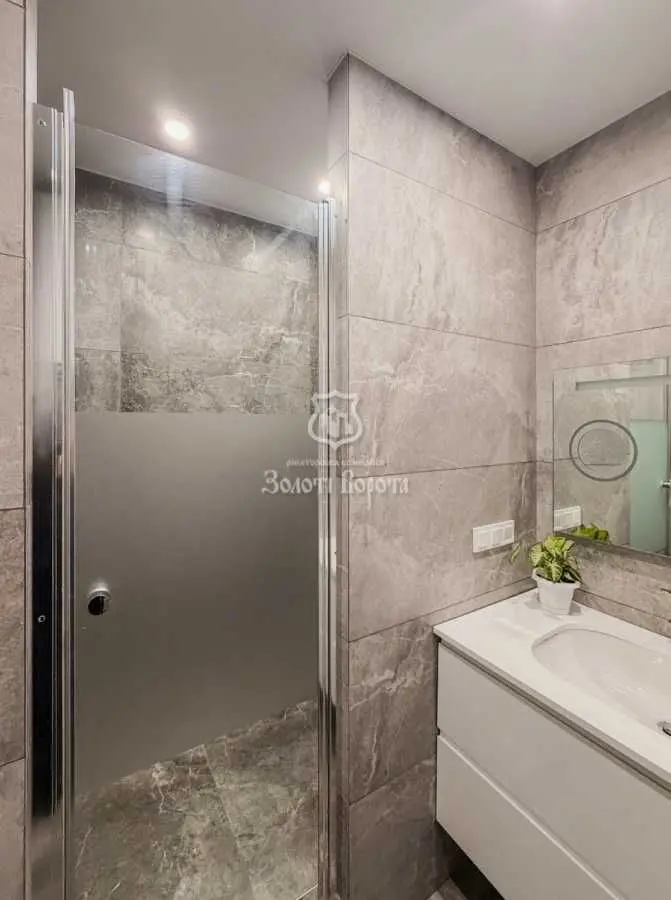 Фото Selling a 2-room apartment, 54 sq.m., Sofii Rusovoi Street 7 Kyiv, price: 72000 USD, code 9869