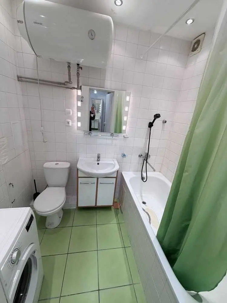Фото Зняти 1 кімнатну квартиру, Героїв Сталінграда просп.  Київ в довгострокову оренду, ціна: 18000 UAH, код 9880