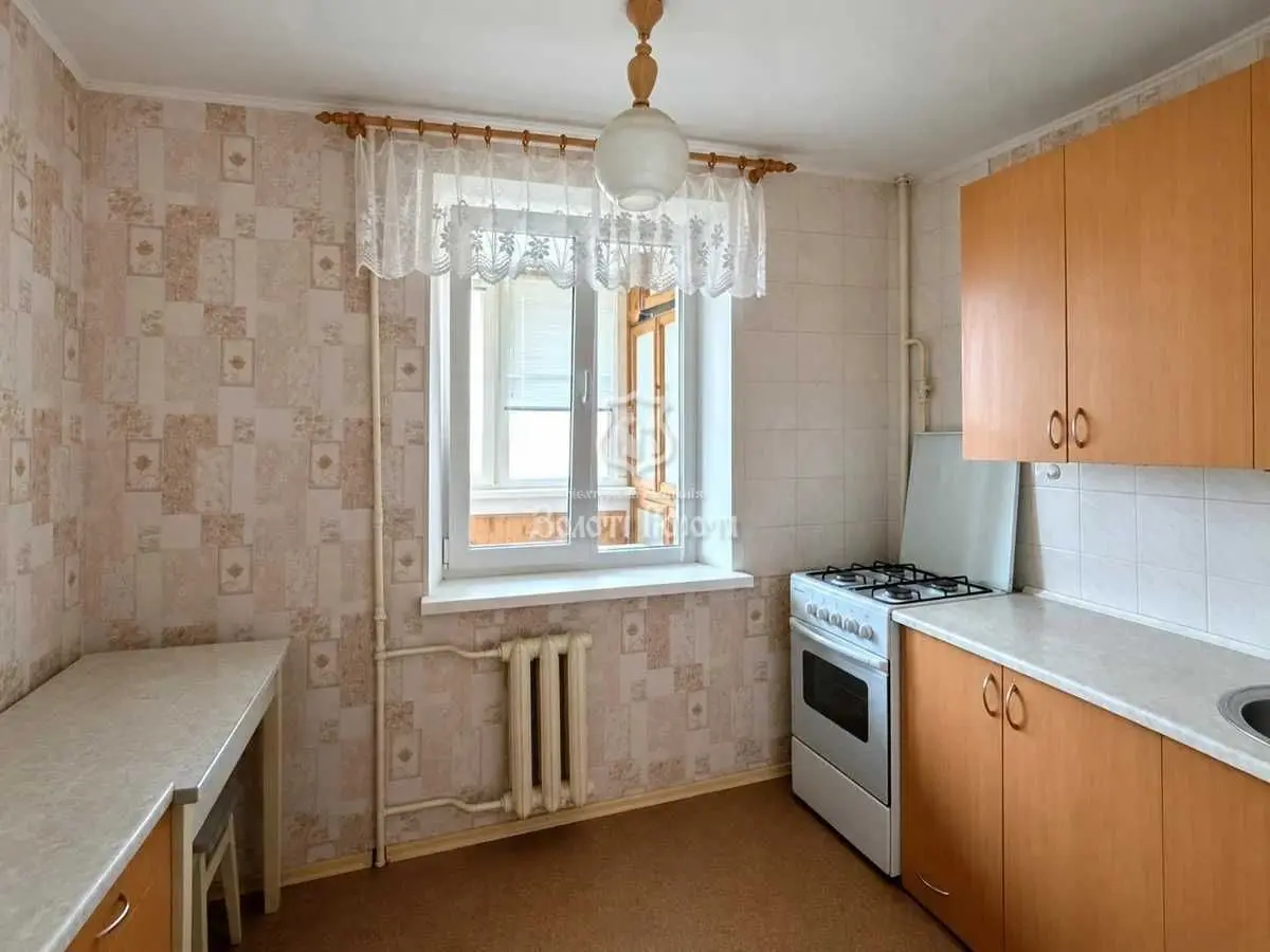Фото Selling a 1-room apartment, 32.4 sq.m., Zodchykh Street 74 Kyiv, price: 40000 USD, code 9891