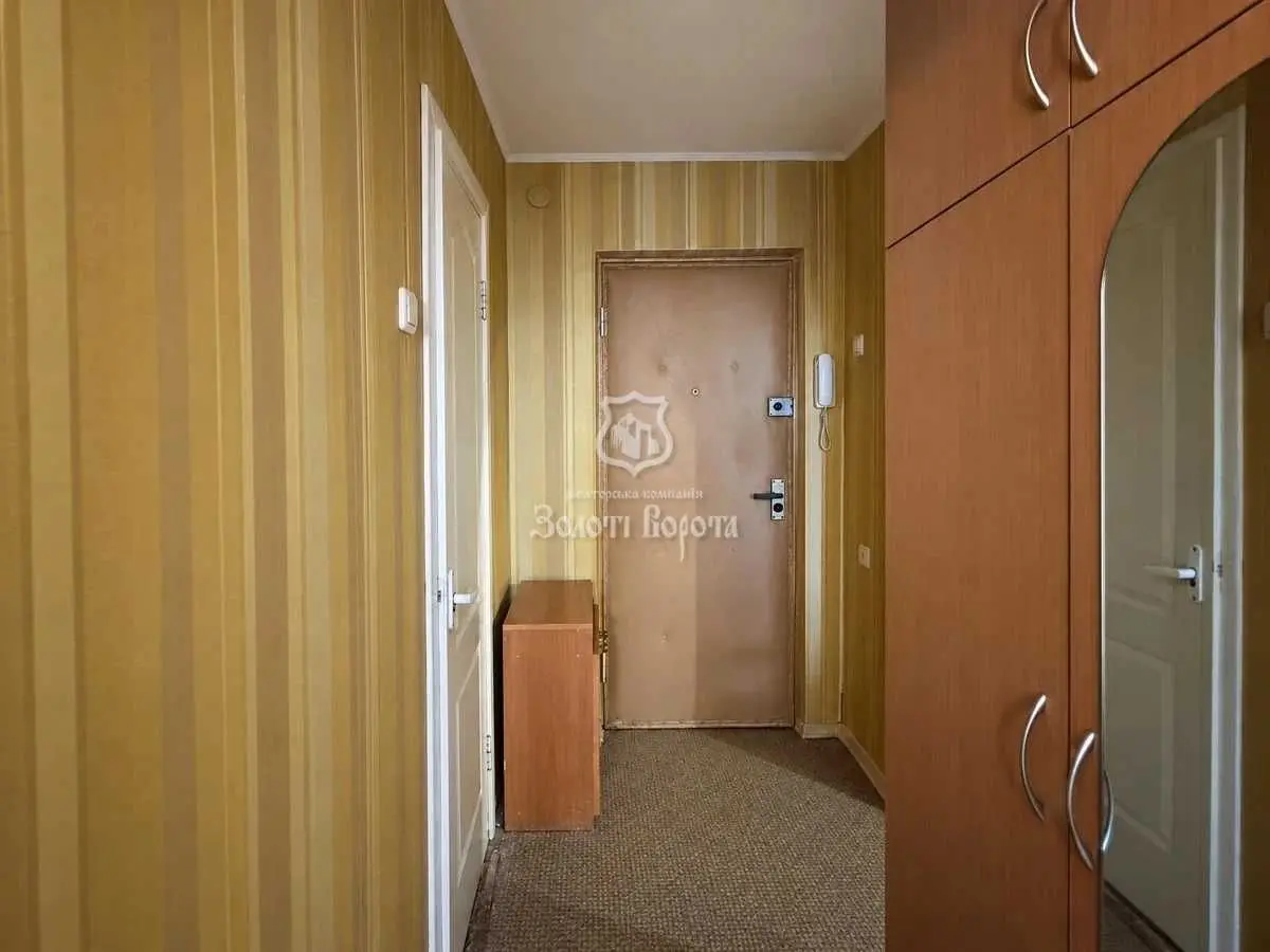 Фото Selling a 1-room apartment, 32.4 sq.m., Zodchykh Street 74 Kyiv, price: 40000 USD, code 9891