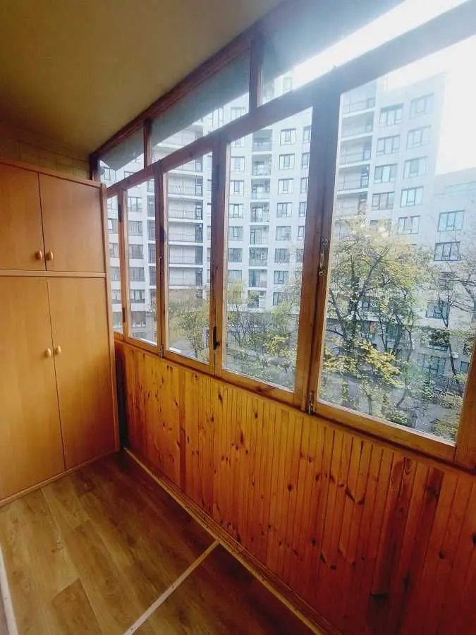 Фото Зняти 1 кімнатну квартиру, Василя Тютюнника вул. (Анрі Барбюса)  Київ в довгострокову оренду, ціна: 20000 UAH, код 9901