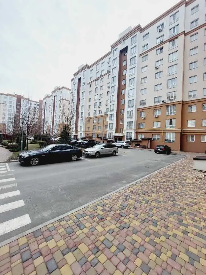 Фото Зняти 1 кімнатну квартиру, Героїв Небесної Сотні просп.  Софіївська Борщагівка в довгострокову оренду, ціна: 13000 UAH, код 9905