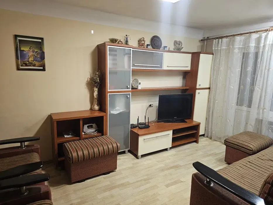 Фото Зняти 1 кімнатну квартиру, Оболонський просп. 37 Київ в довгострокову оренду, ціна: 13000 UAH, код 9908